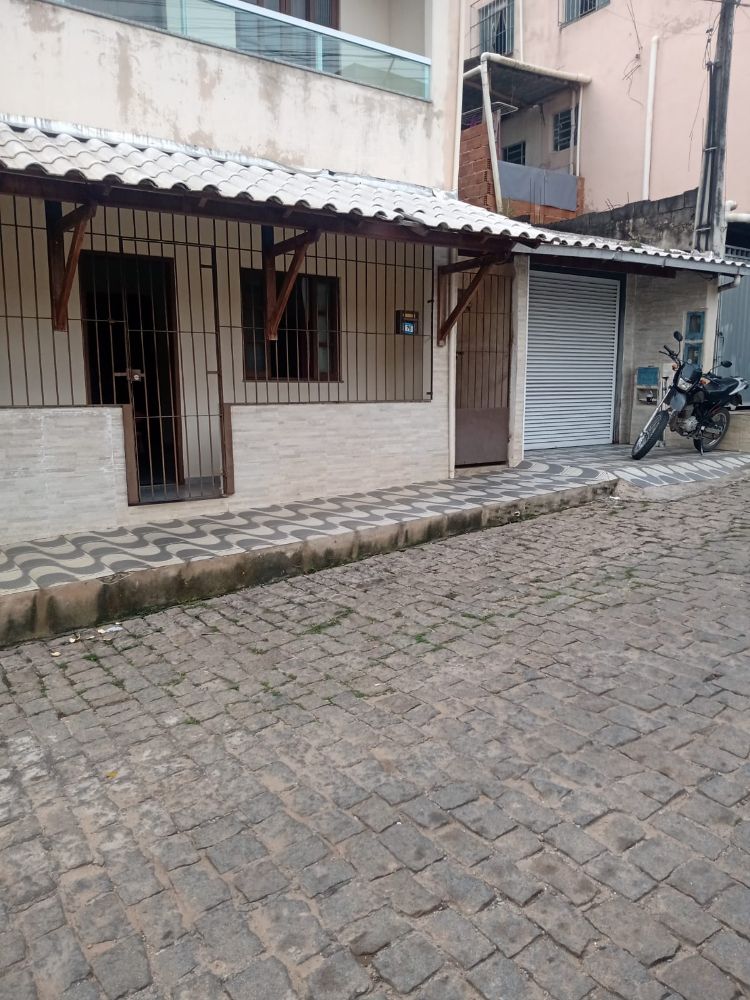 Vamos dar o próximo passo e concretizar seu sonho. Casa com ótima localização